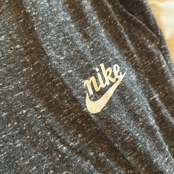 Nike Cropped Leg Sweatpants - Picture 2 of 2